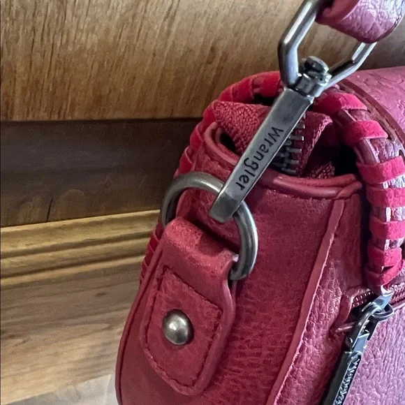 Wrangler | Red Rose Tooled Bag w/ Crossbody and Fringe Accents - Picture 7 of 12